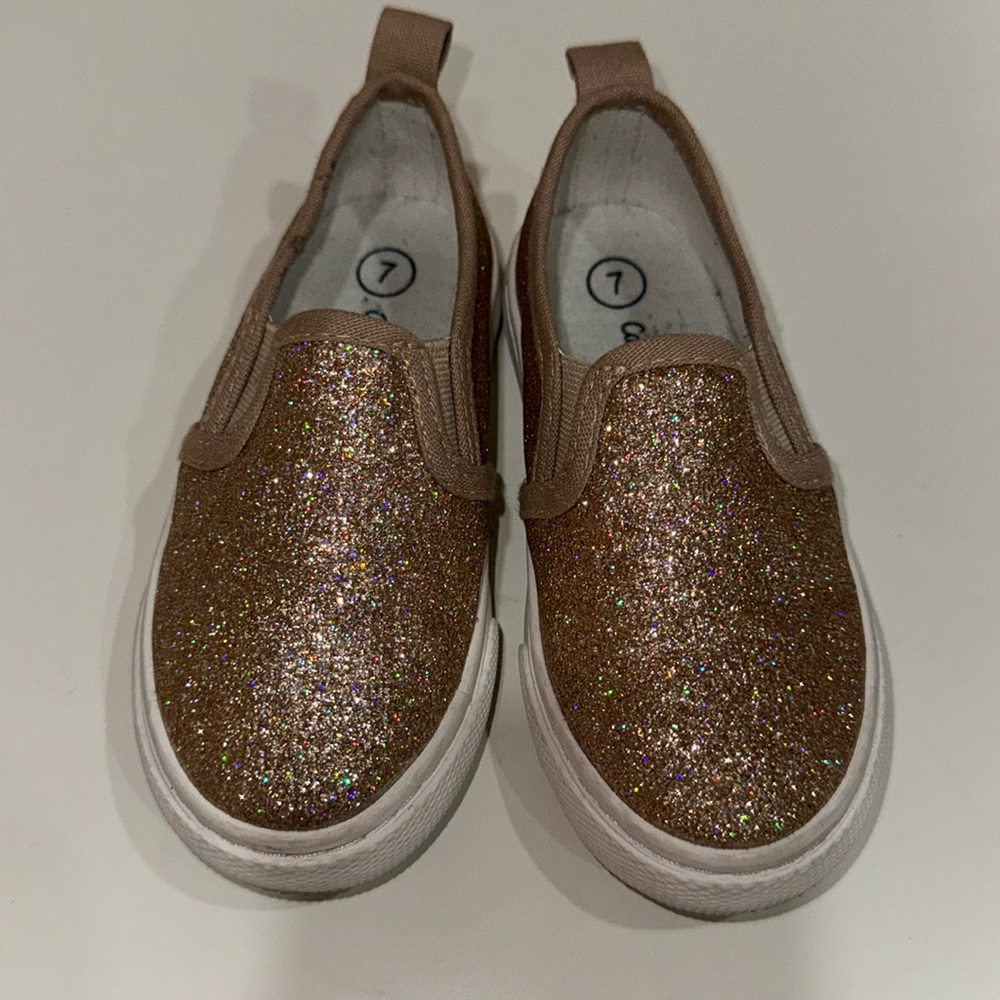 CAT & JACK GOLD GLITTERY SNEAKERS SIZE 7